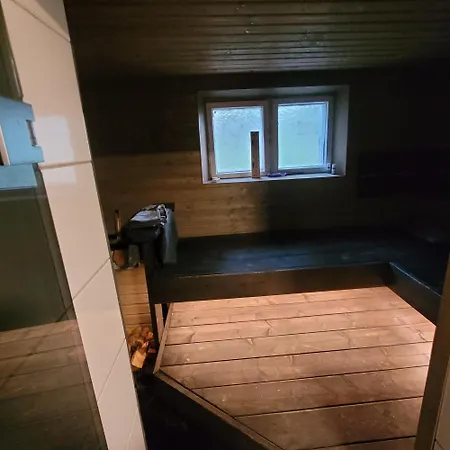 Casa vacanze A Great Choice! Wooden Sauna, Pool Table, 3br, 2 Toilet, 2 Bathrooms Oulu